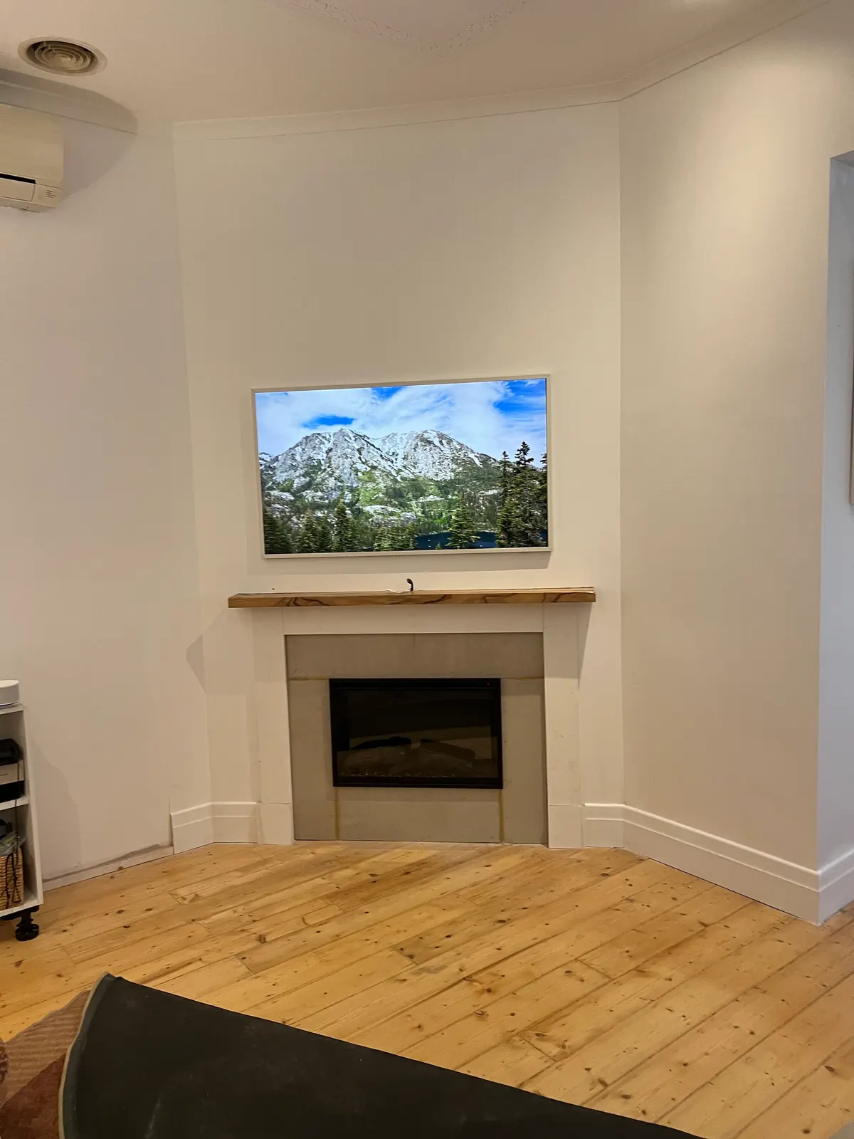 TV & Fireplace Feature Wall — Montmorency